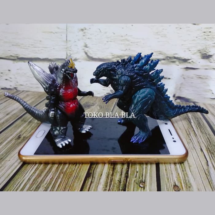 Mainan Boneka Action Figure Godzilla Monster Ultraman Power Rangers