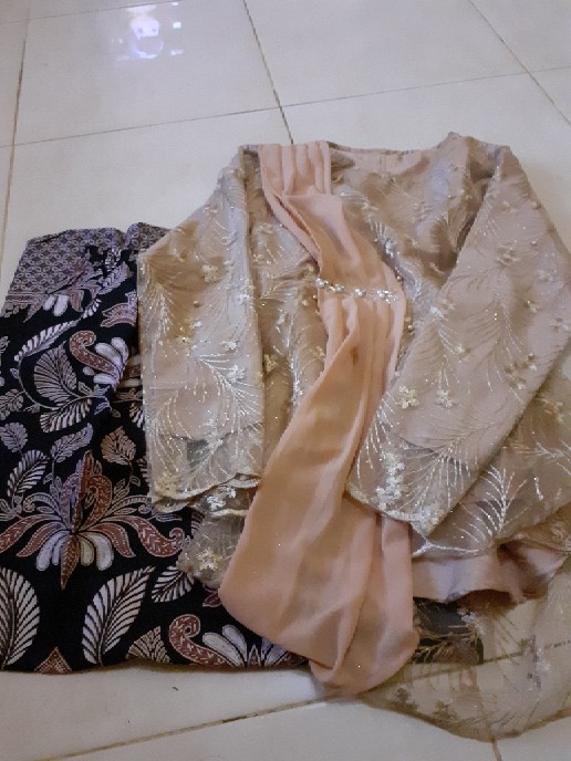 Maura Couple - Sania Ruffle Batik Couple Ori Ndoro Jowi Dnt Garansi Termurah Shopee - Cp Mote Dusty