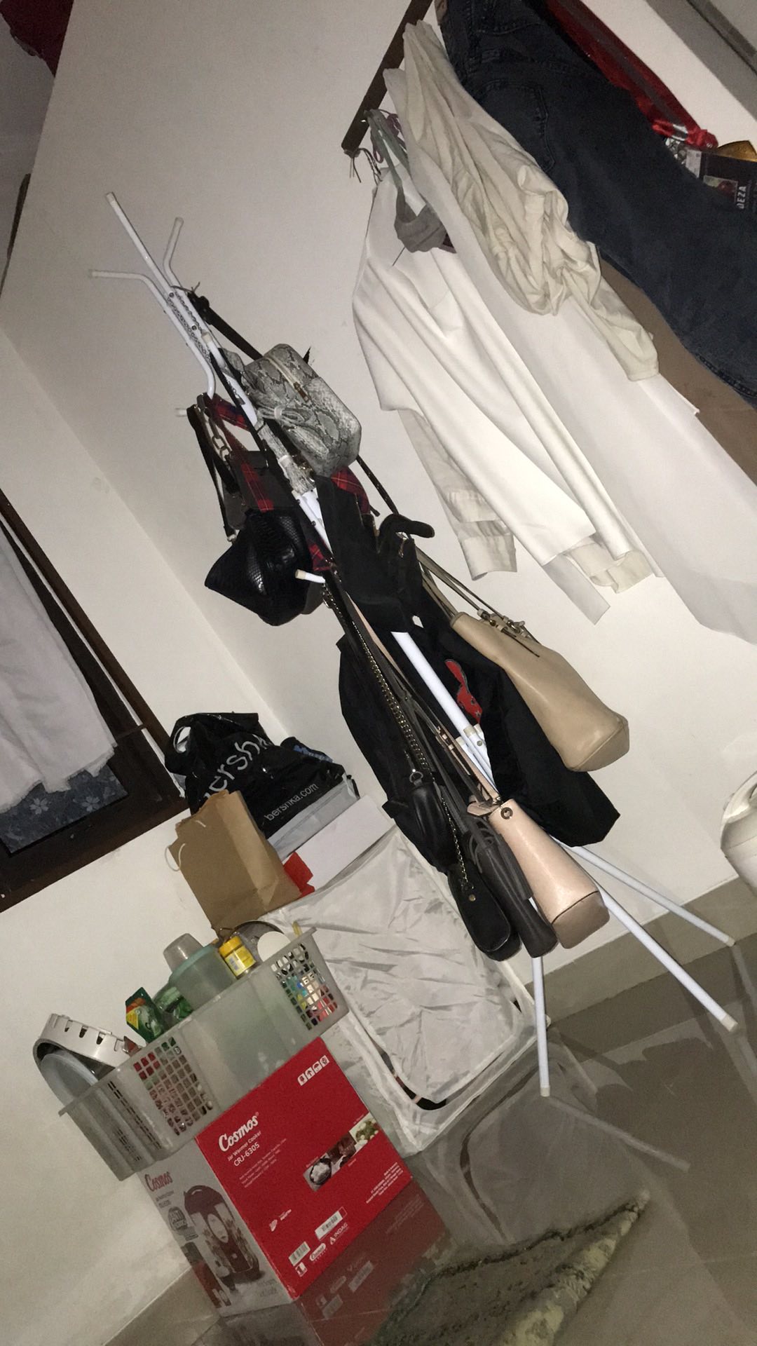 Multifunction Stand Hanger / Standing Hanger / Tiang Gantungan Baju, Tas Atau Topi