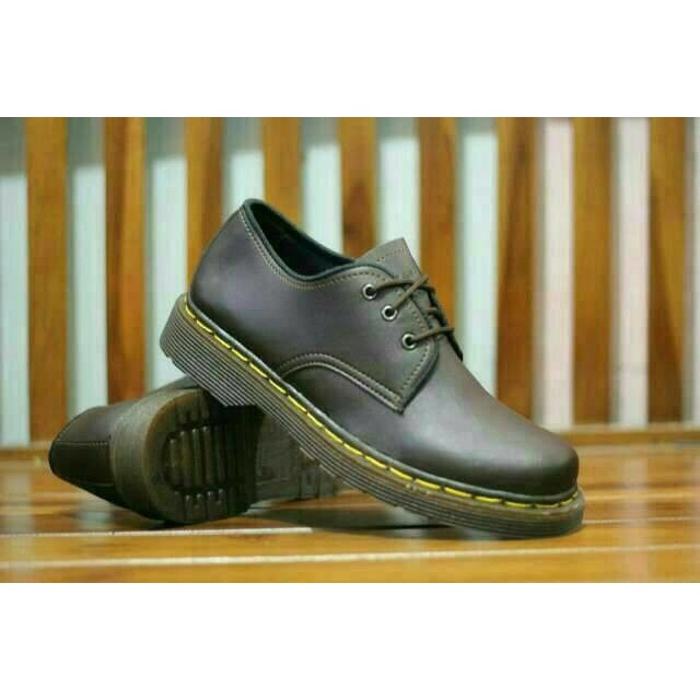 Sepatu boot DM Docmart boots murah maroon black brown casual pria wanita