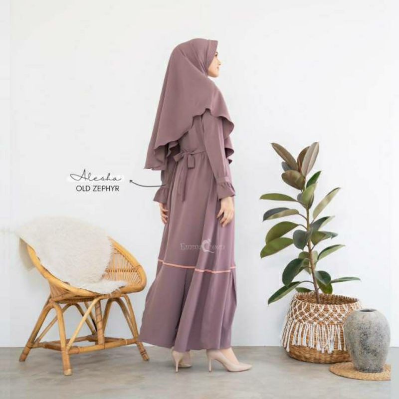 Preloved gamis size s ruzich galeri Namia emma queen