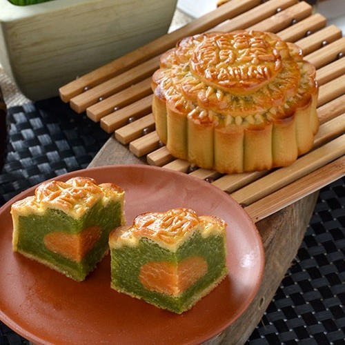 

S10 vege - Moon Cake vegetarian ( kue bulan Wang Lai) pandan isi 4pcs