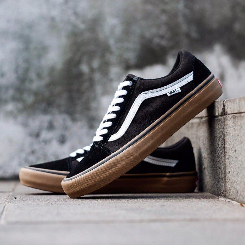 (BISA COD) SEPATU VANS GUM GRADE ORISINAL FREE KAOS KAKI GANTUNGAN KUNCI STIKER VANS