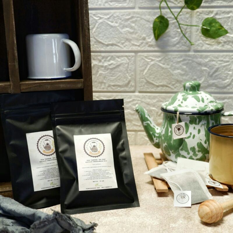 

Teh Celup Citarasa Tradisional Khas Angkringan Solo