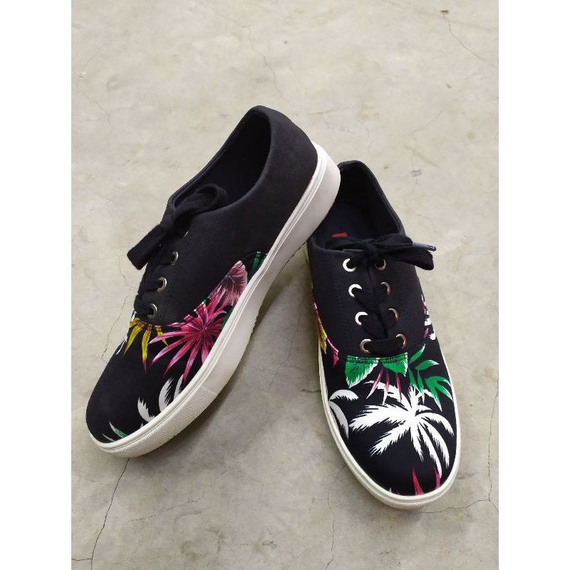 sepatu cardinal