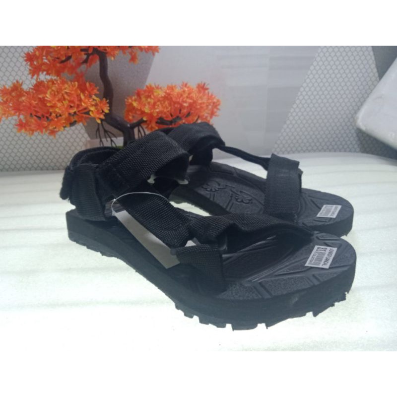 SANDAL GUNUNG VRISSTON ANAK SD OUTDOOR ADVENTURE STRUGLE EIG