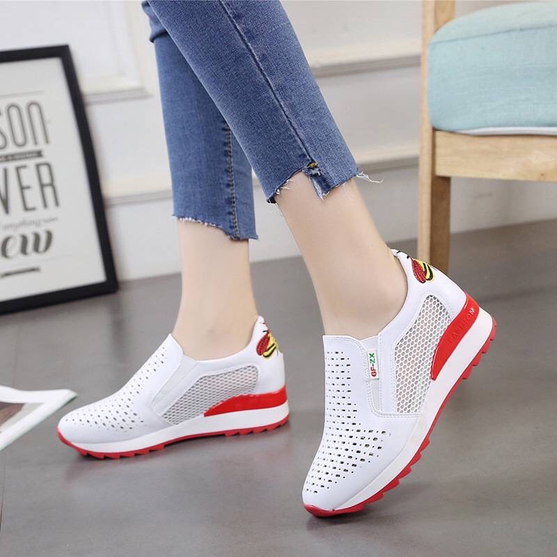 ( AMOUR ) Sepatu Wanita Wedges Brokat Import Fashion Korea 901