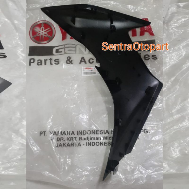 Sayap legsil legshield luar kanan aerox new 2021 hitam black original ygp bbpf835v00p3