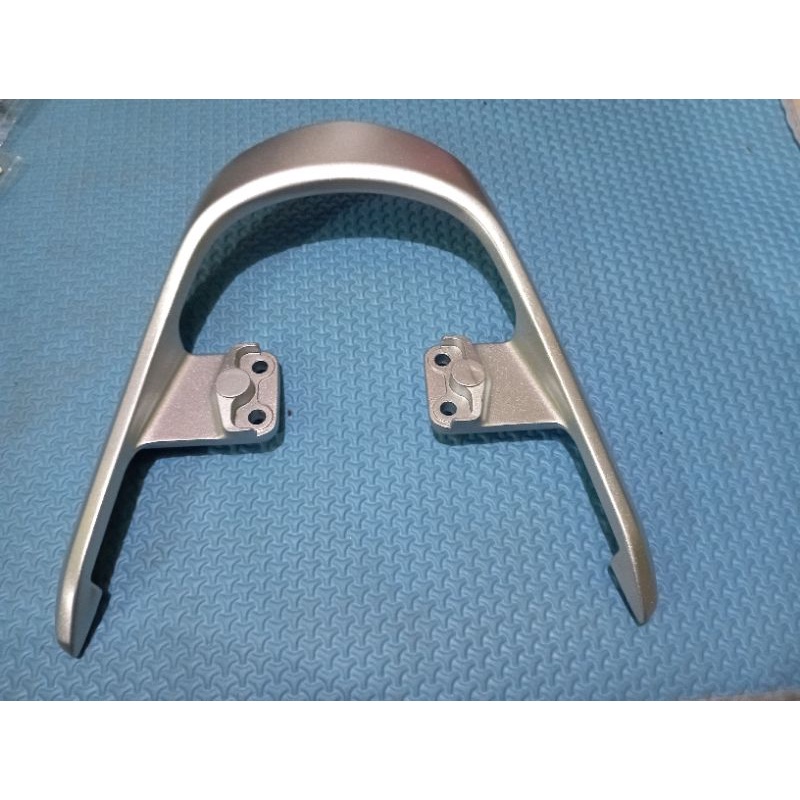 BEHEL PEGANGAN JOK SUPRA X 125 LAMA 2007-2010 ORIGINAL