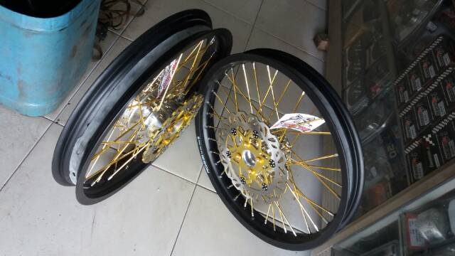 Paket Komplit Velg Satria Fu 150 - Sepaket Velg Tromol Set Jari Jari Satria Fu 150 Free Piringan Pnp