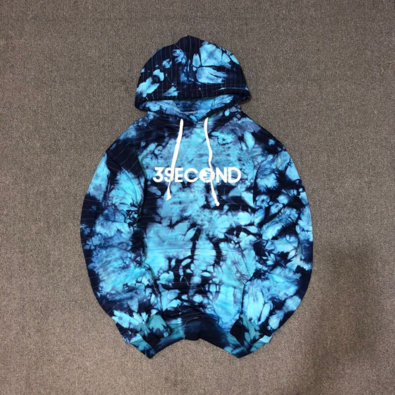 sweater with print