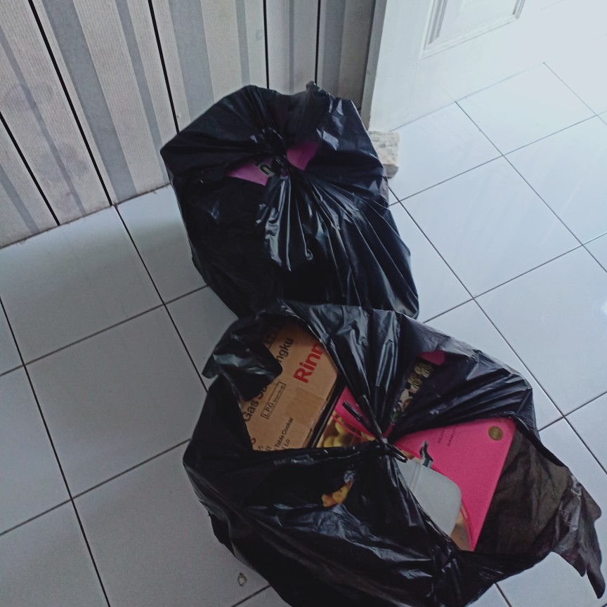 Rantang Segi Plastik Rt18-4 Tingkat Twinpan