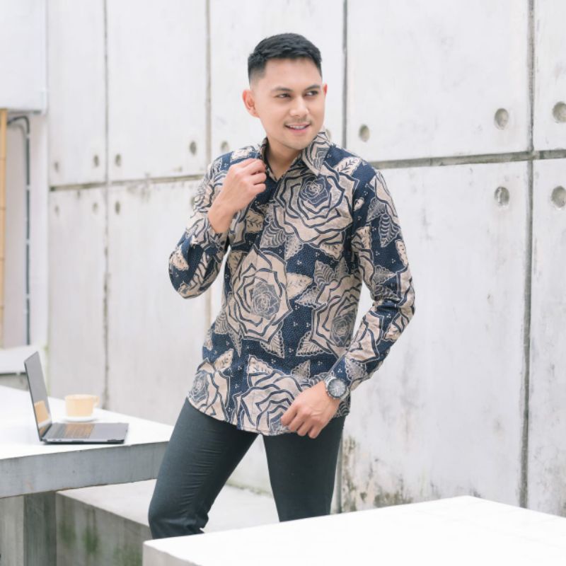 Kemeja Batik Panjang Slimfit Lapis Furing