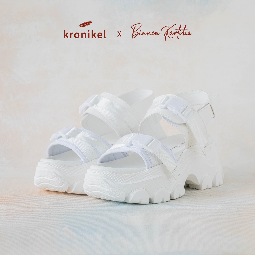 [PREMIUM LOKAL BRAND] KRONIKEL PROJECT x BIANCA KARTIKA // SARANG - White