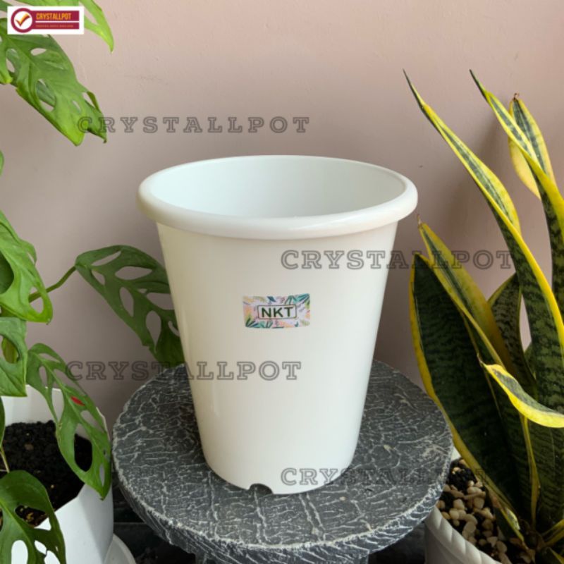 pot bunga tanaman tinggi nkt tower putih 18cm - nkt