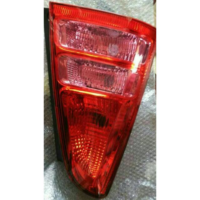 Stop Lamp Innova 2005-2008. Lampu Stop Innova. Lampu Belakang Innova