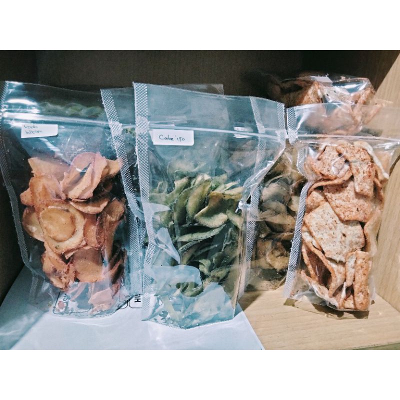 

keripik pedas