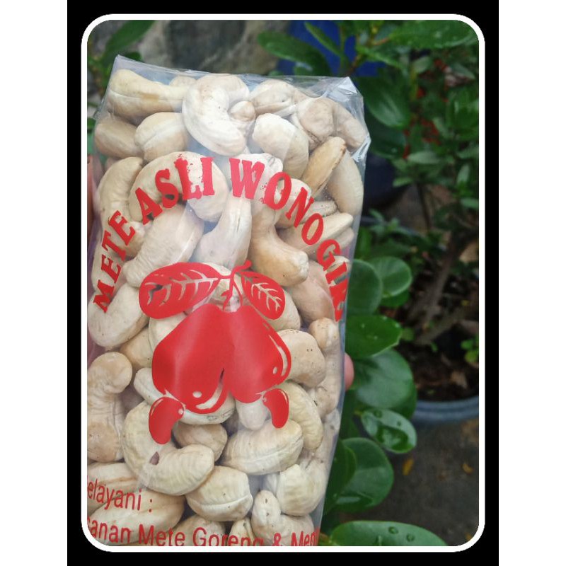 

TERBARU!! kacang mete asli Wonogiri netto 250gram