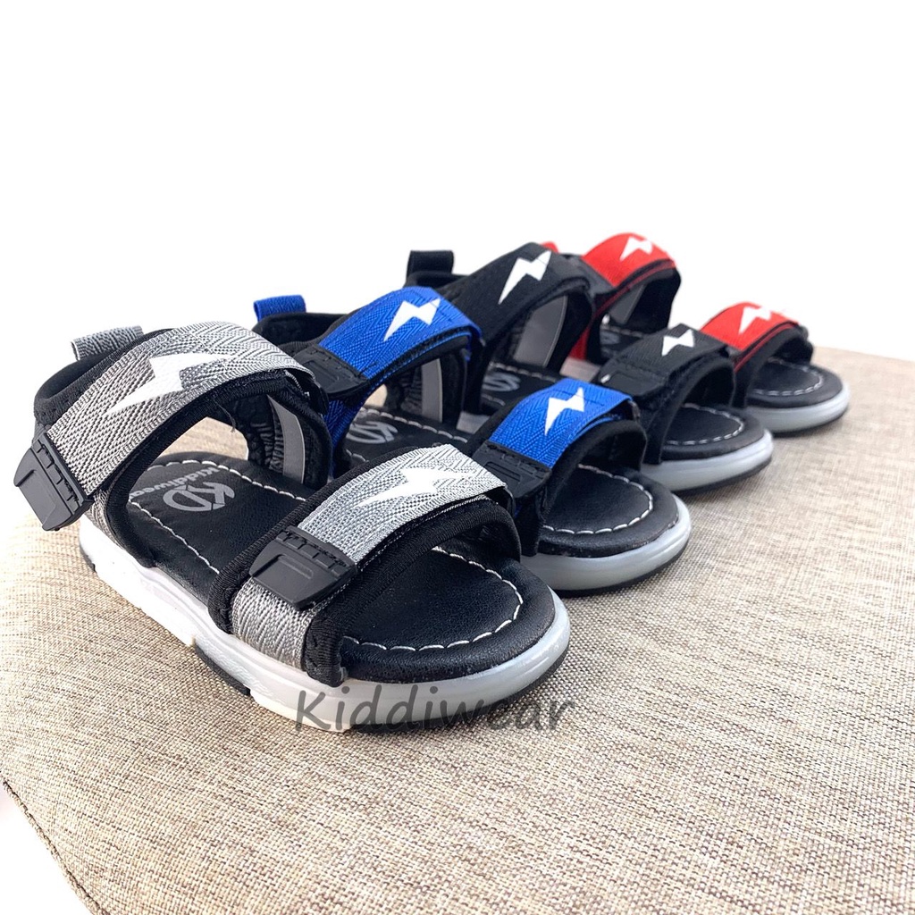 (Kiddiwear) Sandal Anak Laki LED Thunder Lama MBK41