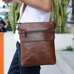 Tas Selempang Pria DB2T Kulit Sapi Asli Kasual Brown