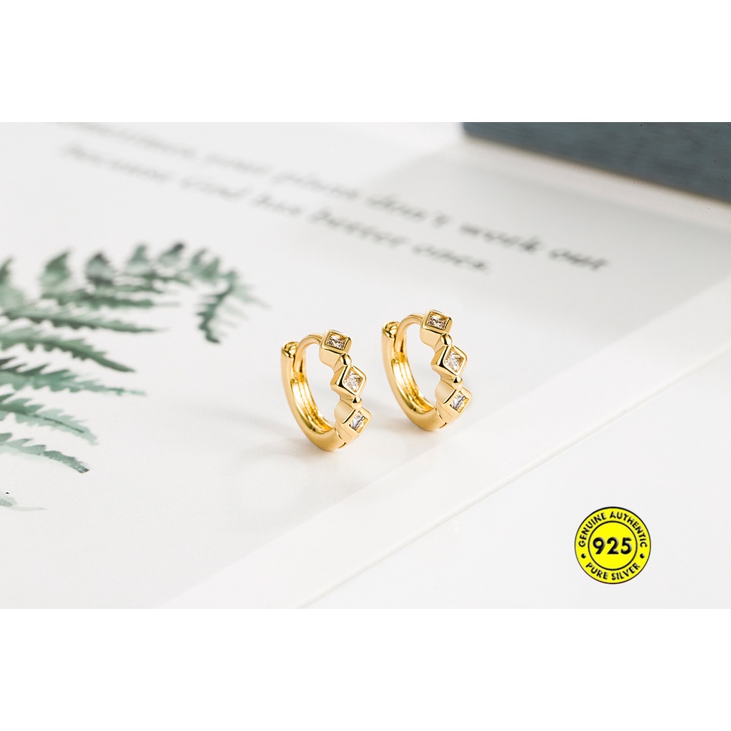 Anting Klip Bentuk Bulat Bahan Sterling Silver Aksen Zircon Anti Alergi