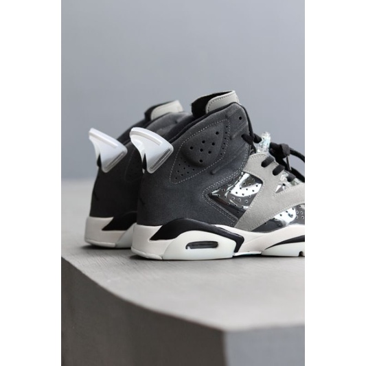retro 6 tech chrome