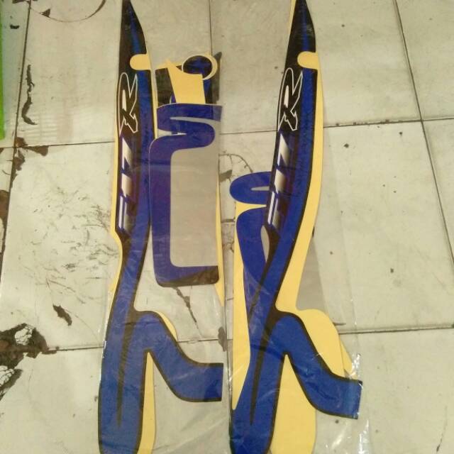 Striping sticker lis motor yamaha fiz r caltex warna biru