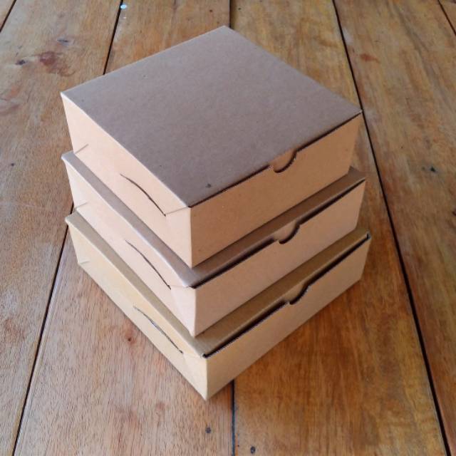 

Box Corrugated / Gift Box / Kardus Polos