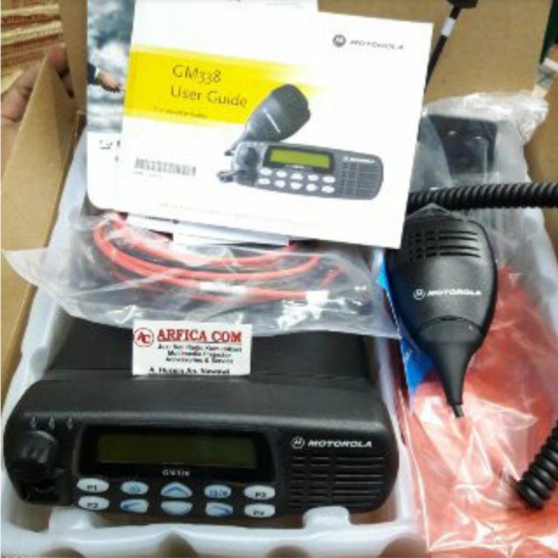 PAKET RIG MOTOROLA GM 338 UHF 403-470MHZ PLUS ANTENA SKY MC200 KABEL TEPLON BREKET BAGASI