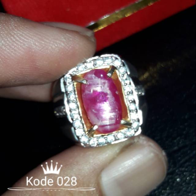 Ruby Star atau Merah Delima