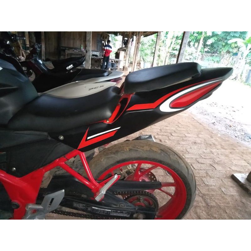 body belakang cb150r new facelift