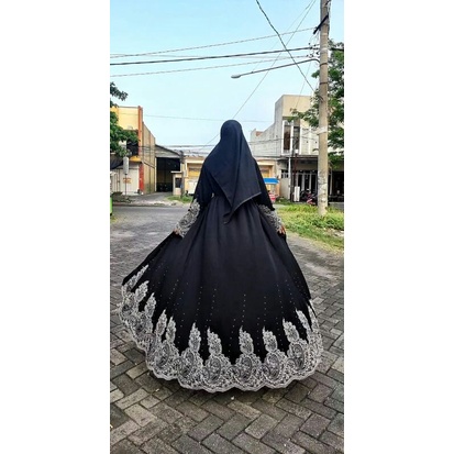 abaya yasmin
