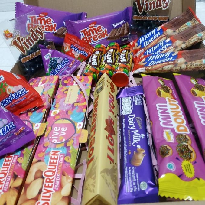 

BIG Box 19 TOBLERONE SILVER QUEEN DAIRY MILK KADO VALENTINE ULANG THN