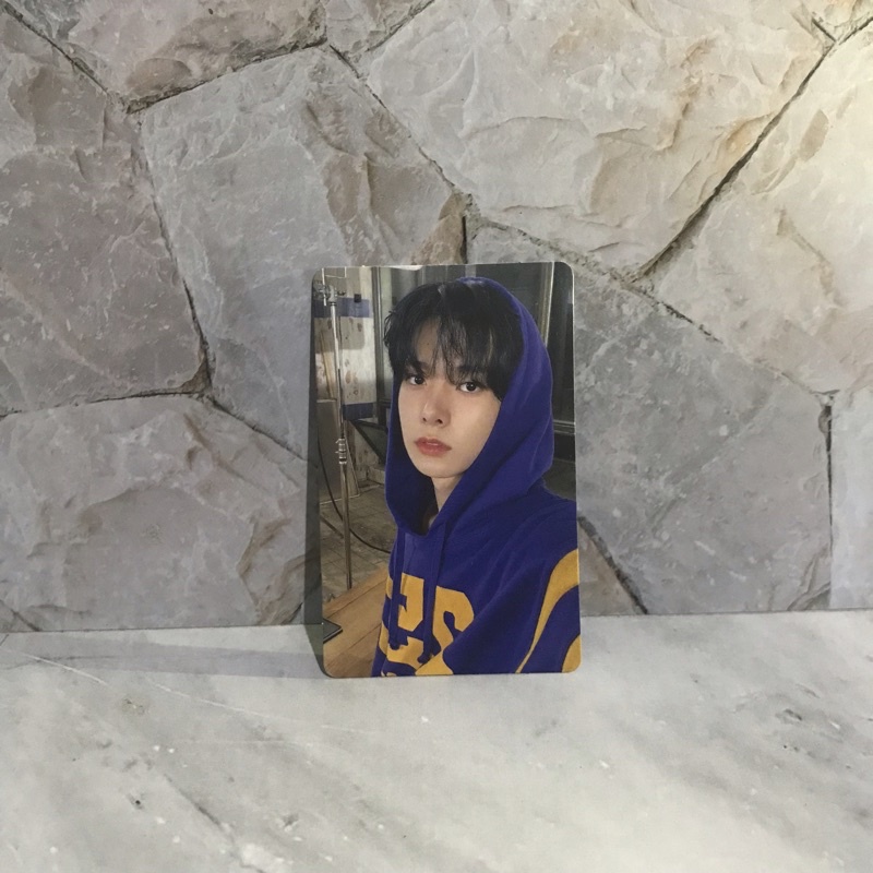 Heeseung hoodie Reg (BOOKED)