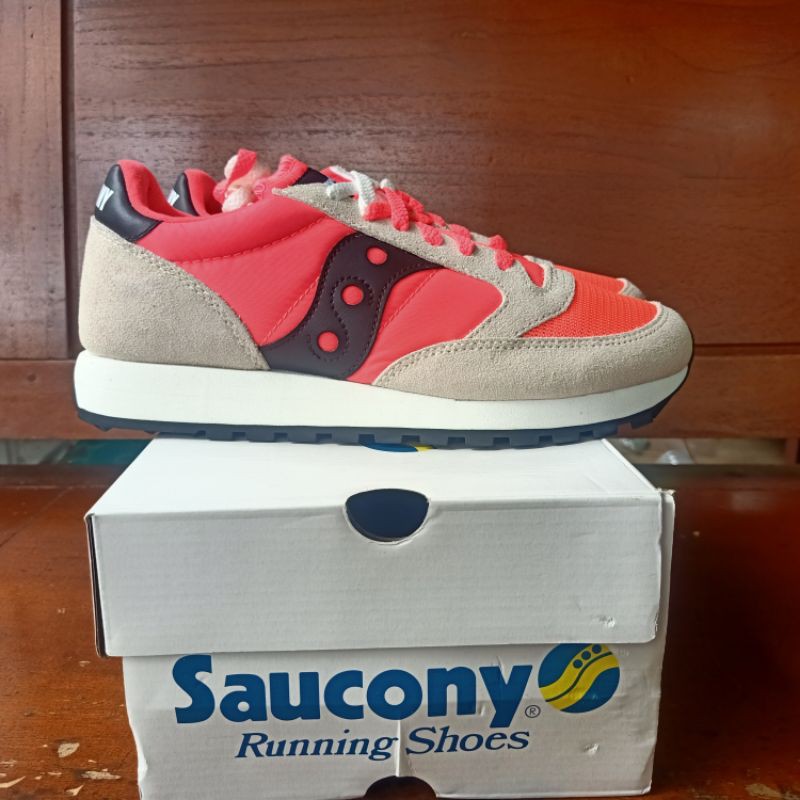 saucony jazz vintage pink size 40 BNIB