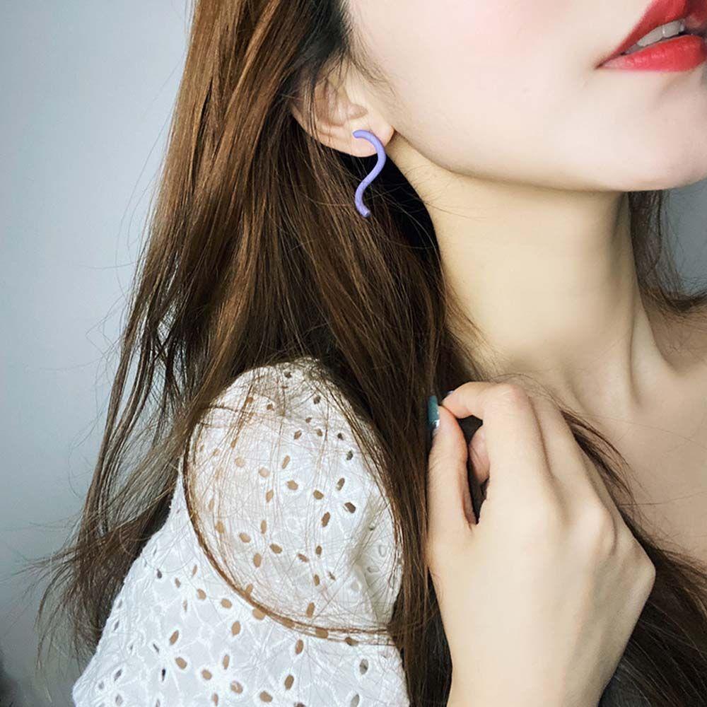 Anting Stud Bentuk Kotak Motif Tulisan Bahasa Inggris Warna Hijau Kuning Ungu Gaya Korea Untuk Wanita