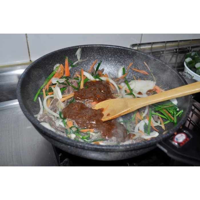 

sambal-aneka- saos japchae 80 gram halal ala korea made by kimchi oppaya vegetarian -aneka-sambal.