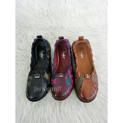 Jual Sepatu Wanita Clark   Sepatu Kulit   Sepatu Fashion   Sepatu Wanita   Sepatu Clark Diskon