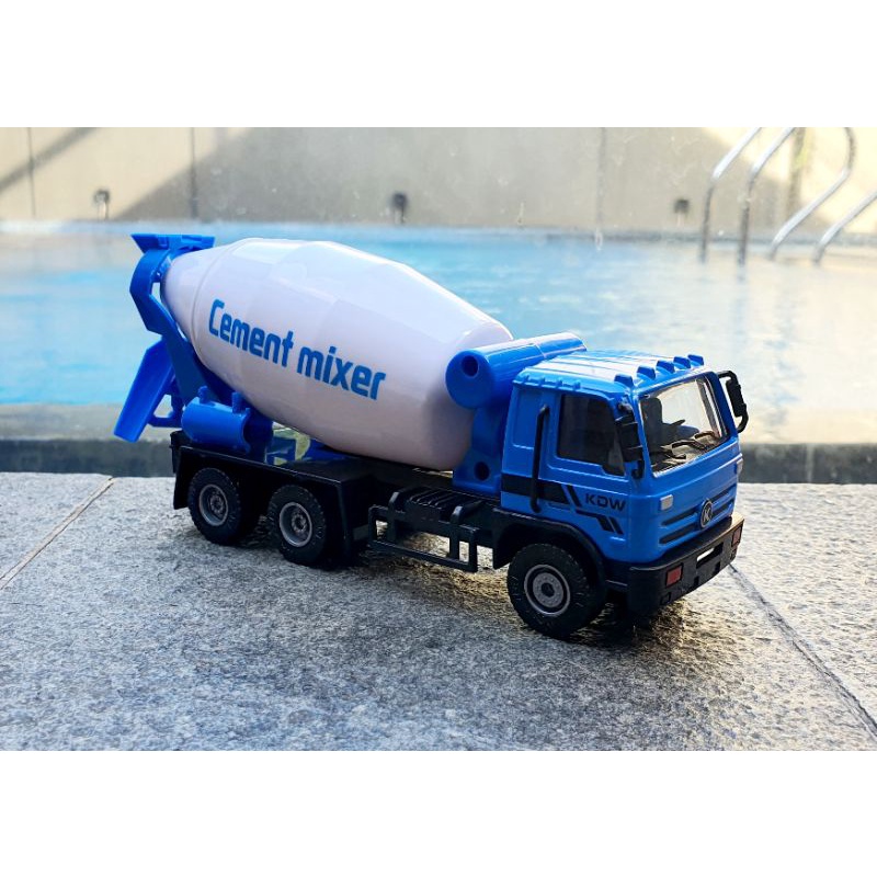 Diecast Heavy Duty Truck Cement Mixer KDW Skala 1:50 Miniatur Truck Molen