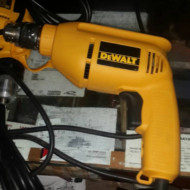 Mesin bor 10mm DW201 Dewalt