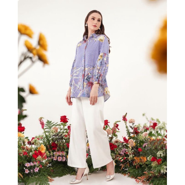 Romantic Garden Shirt with Puff Sleeve - Blue Benang jarum