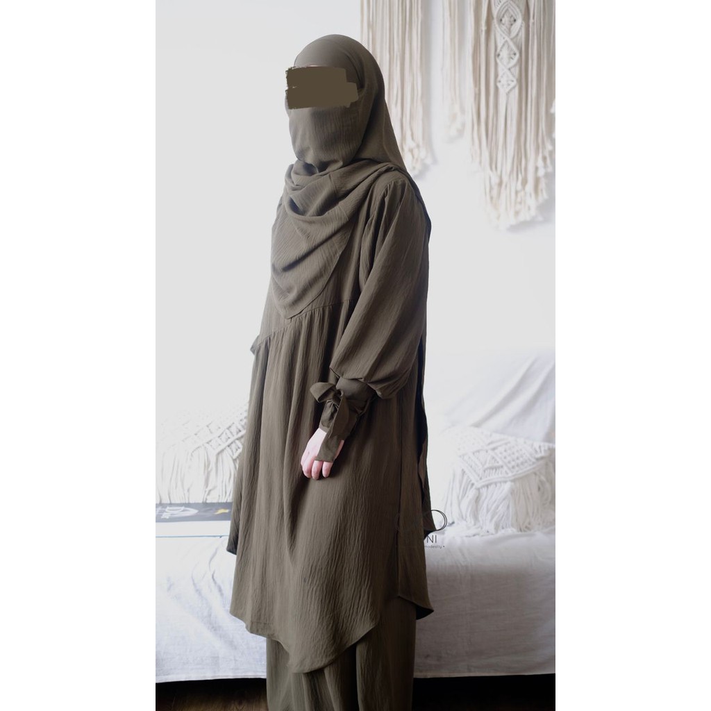 ABAYA LANA SERIES BY SOFNI