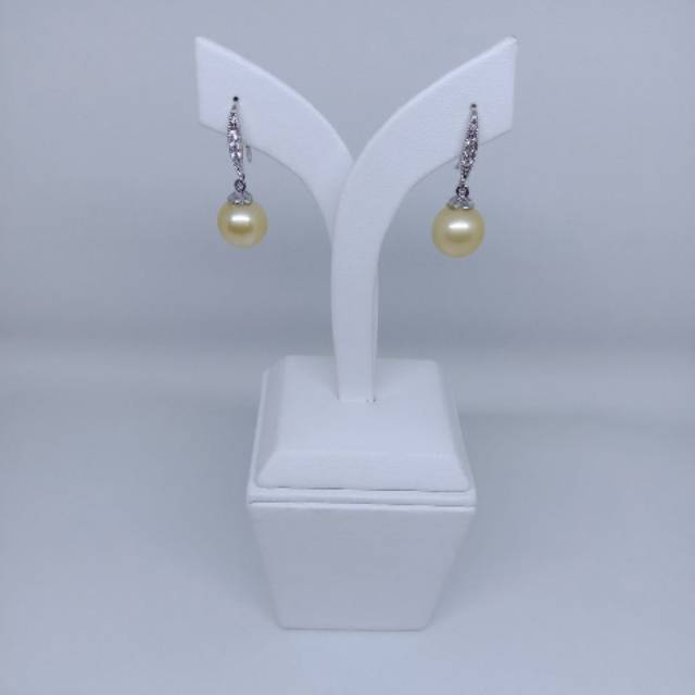 Anting mutiara asli air laut