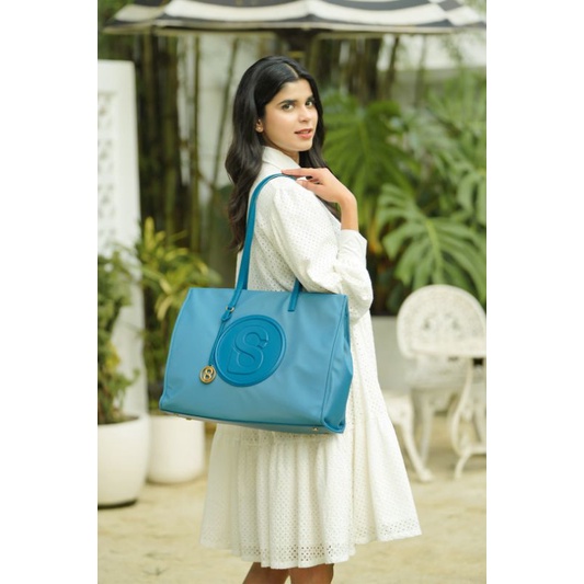 buttonscarves || Aaliya Nylon Tote Bag by buttonscarves
