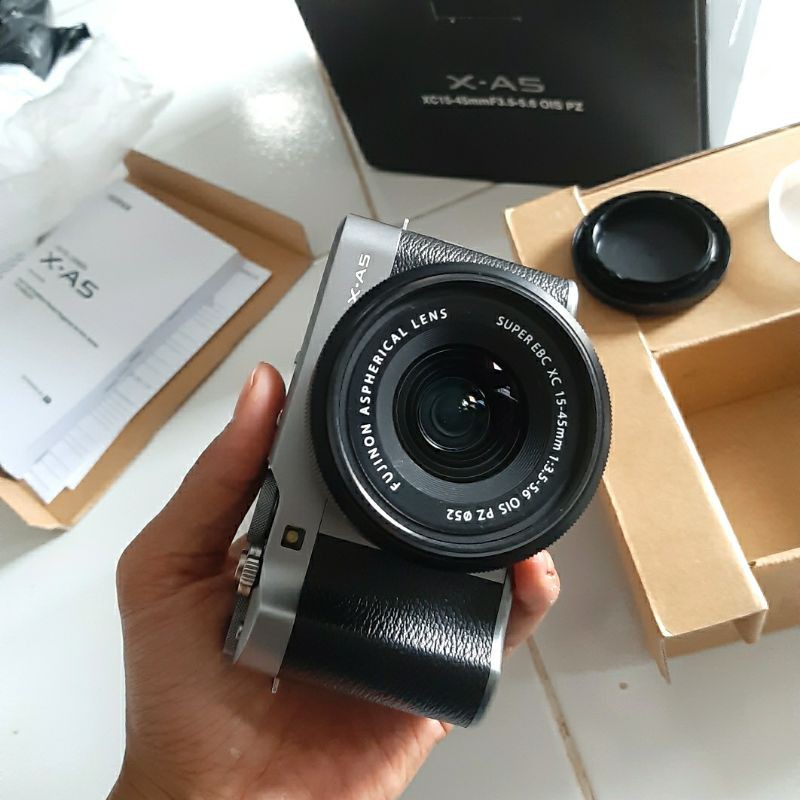 FUJIFILM X-A5 XA5  BLACK GREY BUKAN XA-3 XA-7 XT10 XT100 XT200 MURAH SECOND