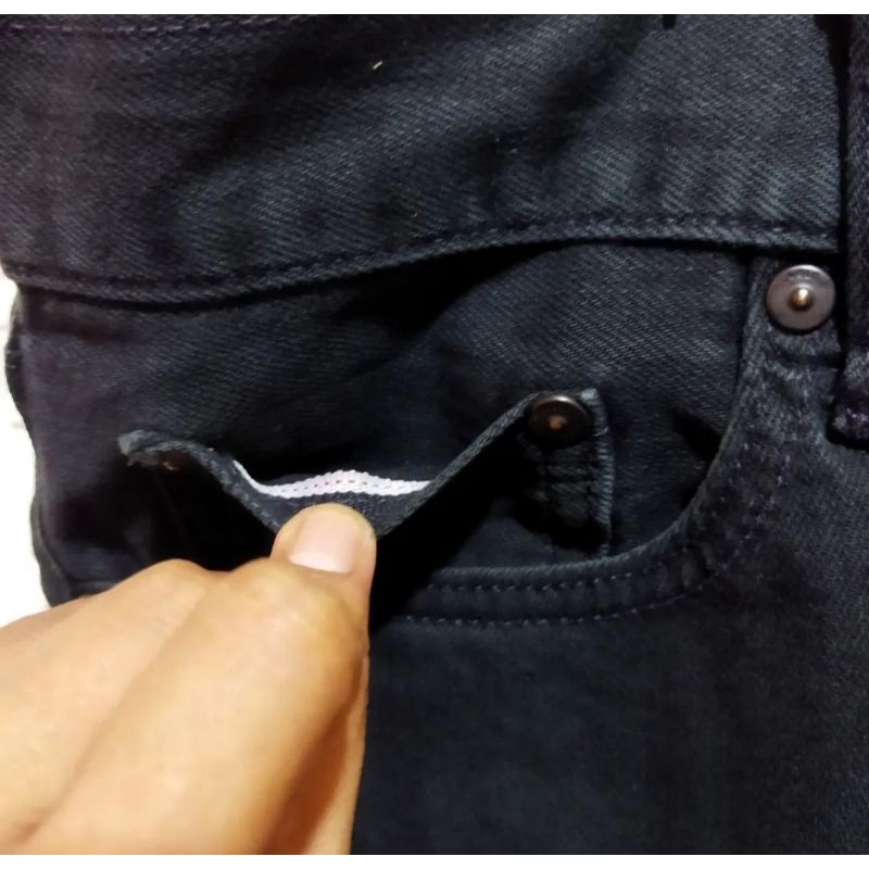 Jeans Uniqlo Selvedge Preloved