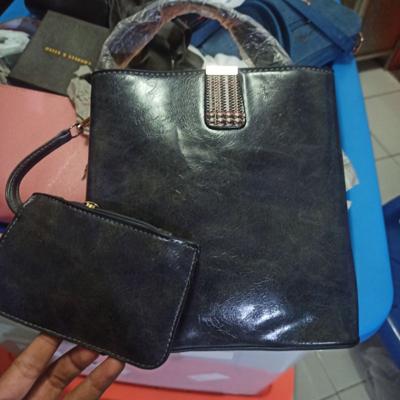 Tas glossy