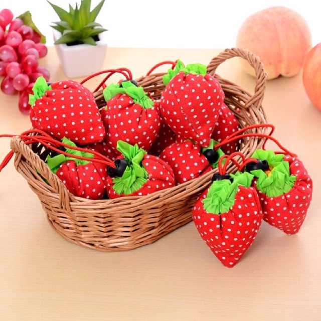 SBRU044 Tas Kantong Belanja Strawberry Ulang Pakai Shoping Bag Reusable / Waduh Sayur Cuci Ulang