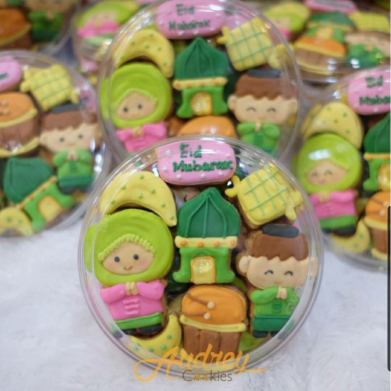 

COOKIES/ KUE KERING/ KUKIS HIAS/ PARCEL KADO/ HAMPERS GIFT LEBARAN/ IDUL FITRI/ RAMADHAN EID MUBARAK