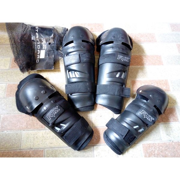 Deker pelindung lutut anak